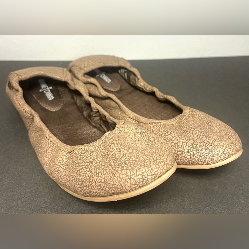 Minnetonka- Brown, flats, Size:7, Leather Upper, Pre- Owned
